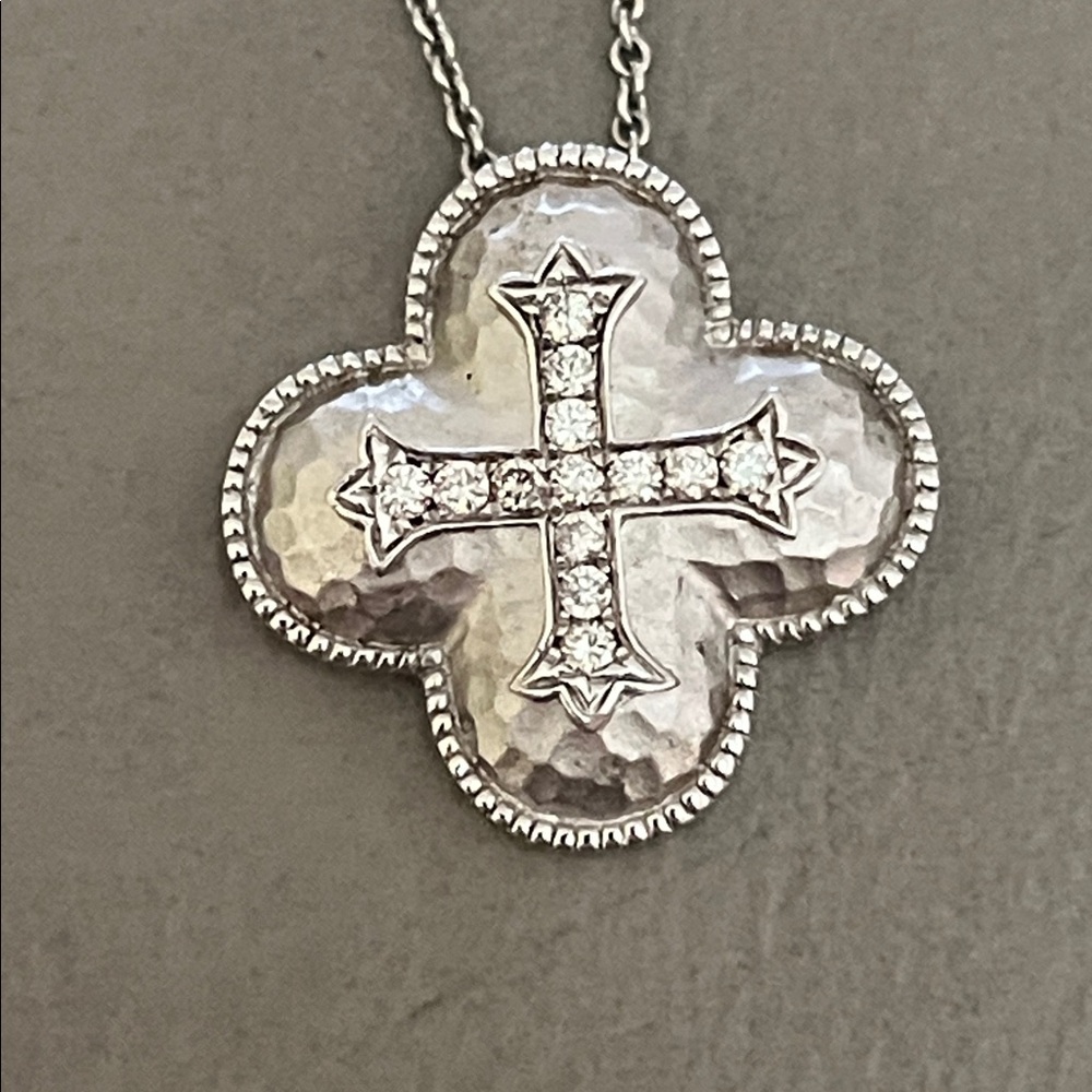 Gabriel & Co.925 Sterling Silver Woman’s 18” Diamond Cross Clover Necklace EUC - Picture 8 of 16